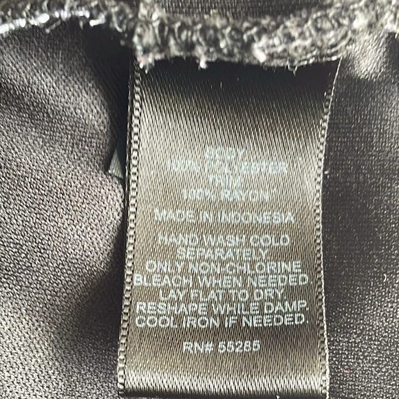 Express Black Heart Tank Top - Picture 7 of 7